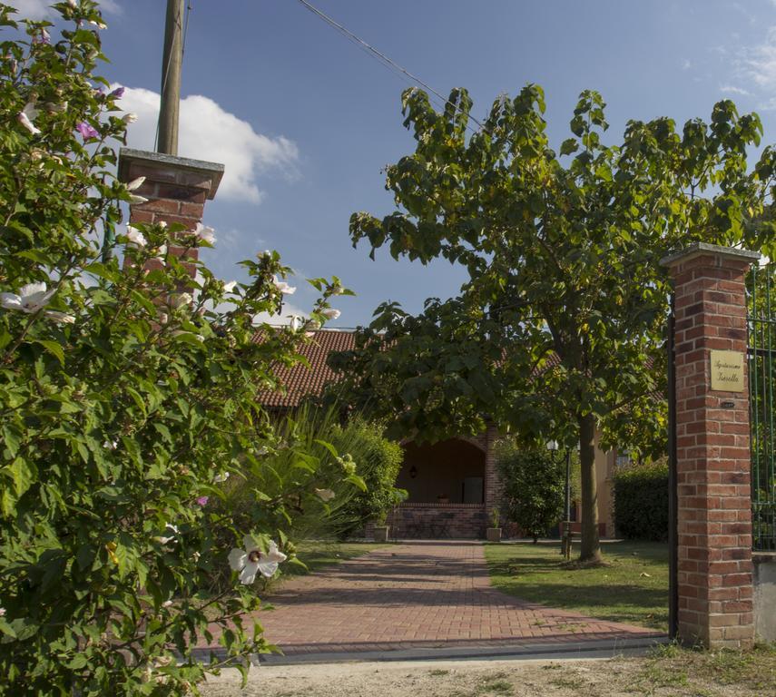 Agriturismo Isorella Cherasco Exterior photo