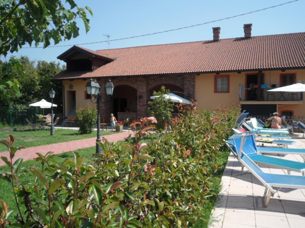 Agriturismo Isorella Cherasco Exterior photo